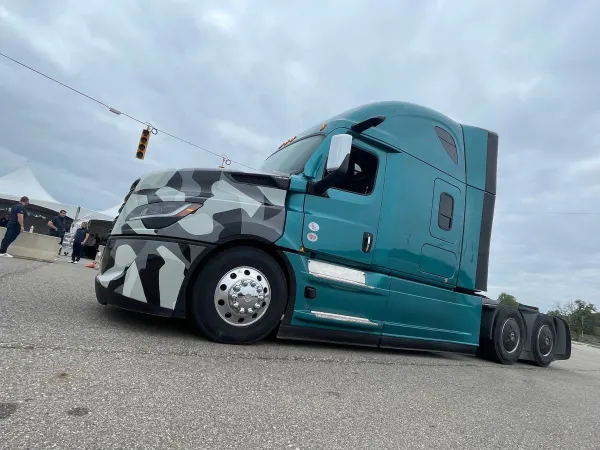 2025 Freightliner Cascadia.