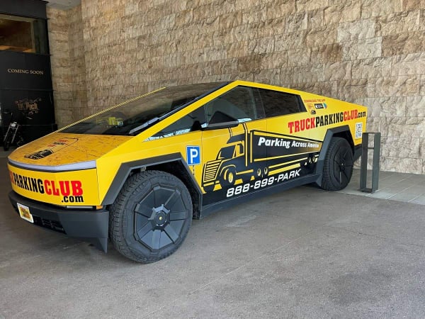 Tesla Cybertruck.