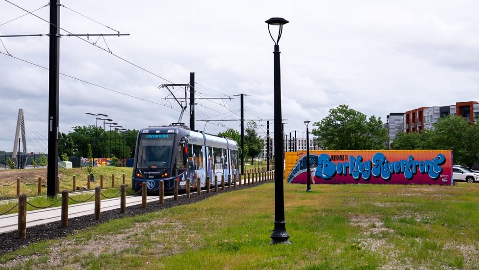 KC Streetcar Riverfront extension with graffiti wall