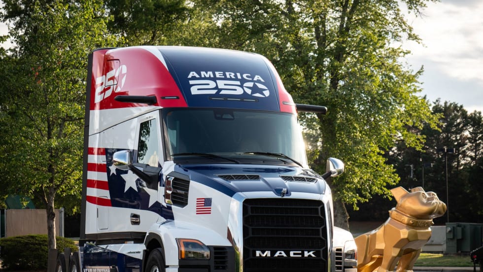 Mack America 250 Pioneer.