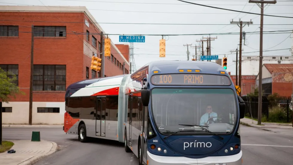 A VIA Metropolitan PRIMO bus