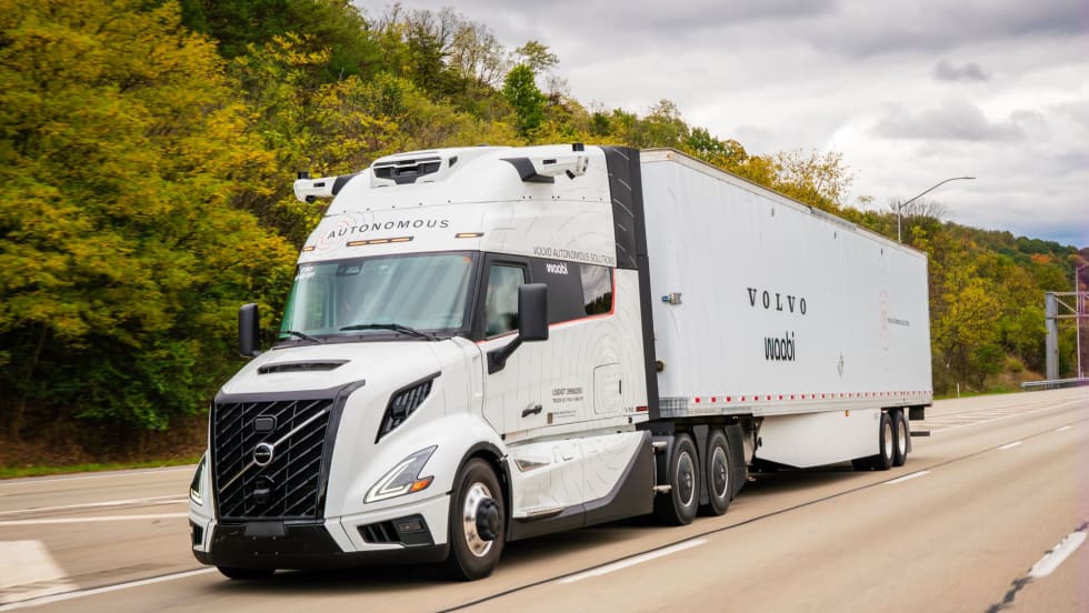 Waabi-Volvo autonomous VNL truck. 
