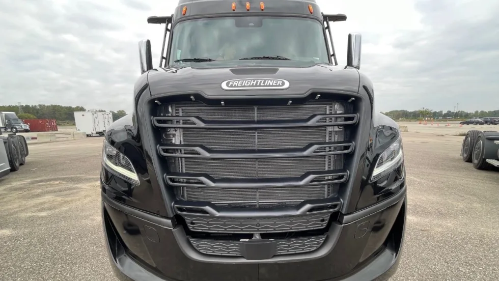 2025 Freightliner Cascadia.