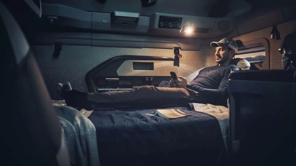 Volvo VNL sleeper cab.
