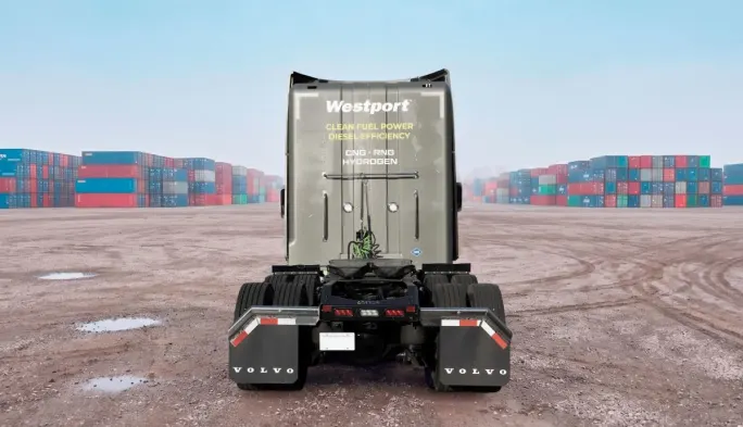 Back of heavy duty truck tractor 