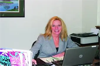 In her current position, Dennis has developed successful relationships with officials at California's Long Beach Transit, Torrance Transit and San Diego Metropolitan Transit System.