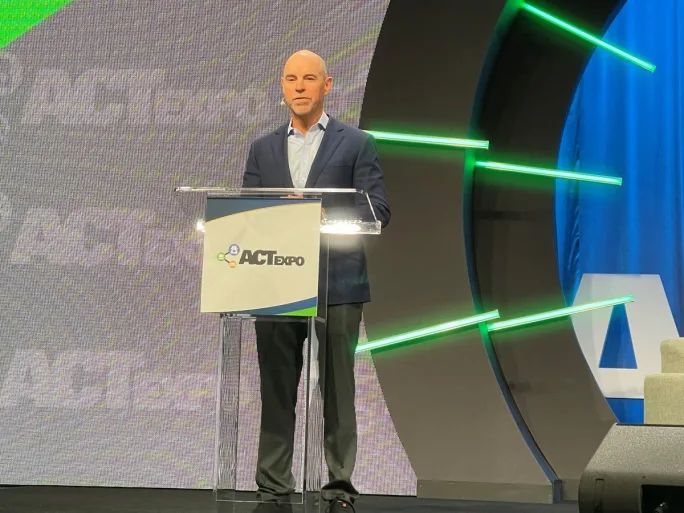 Ryder System CEO Robert Sanchez.