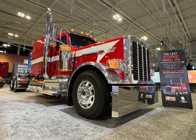 The last-ever Peterbilt Model 389 truck. 