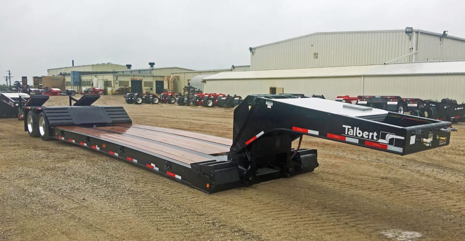 Hydraulic vs. Mechanical Goosenecks for Lowboy Trailers