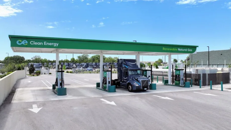 Compressed natural gas fueling station with truck at fueling island dispensing renewable natural gas