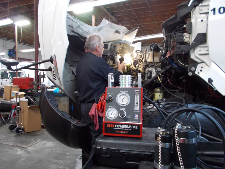 HD PowerSmoke Tester Helps Find Air, Exhaust Leaks