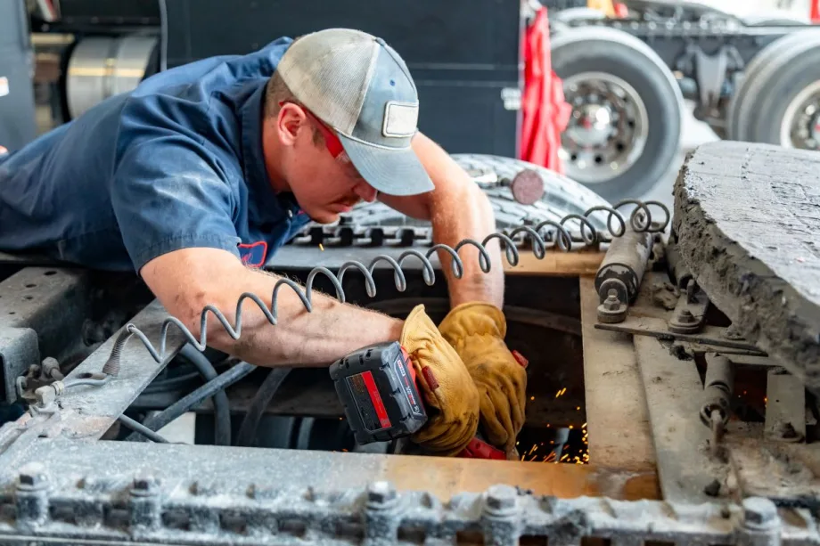 Huff and Puff Trucking technician at work.