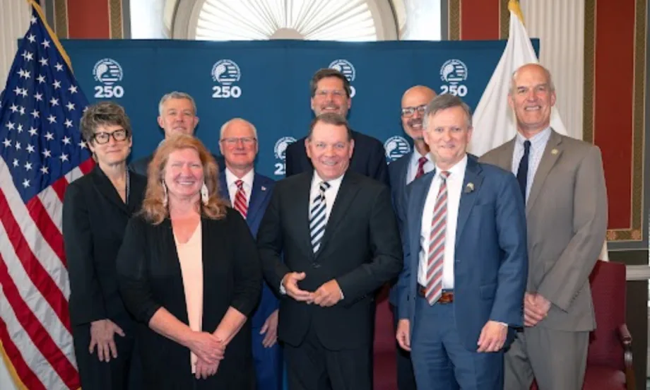 A group photo of public transportation officials.