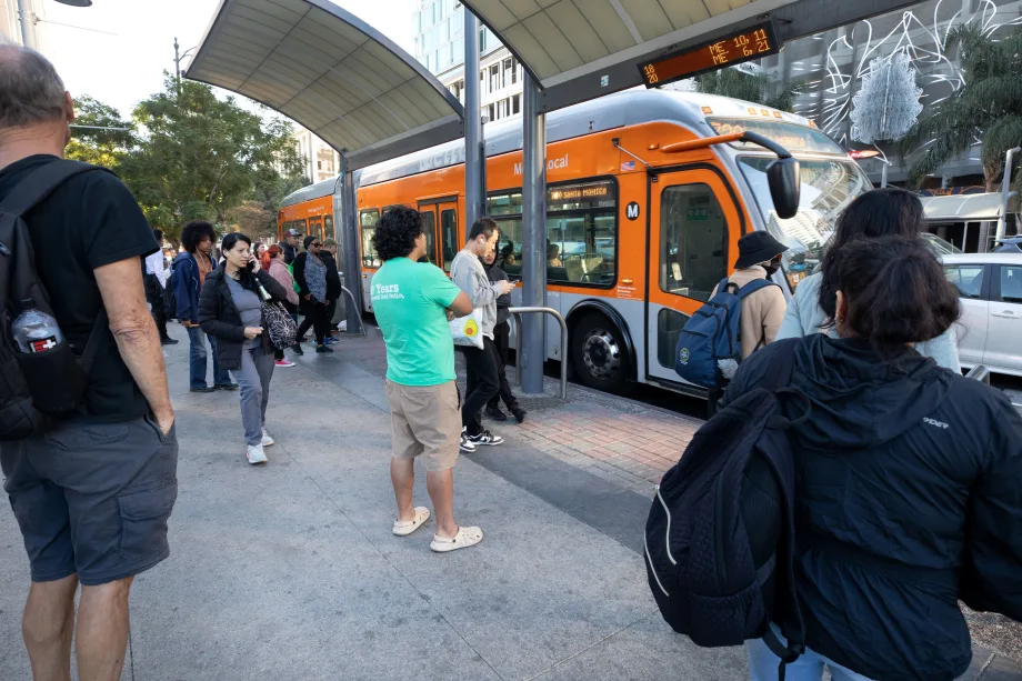 Crowd waiting for LA Metro bus