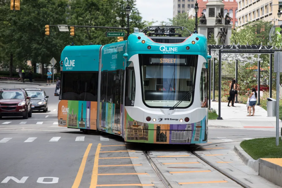 Understanding Streetcar Costs, Funding, Operations and Partnerships
