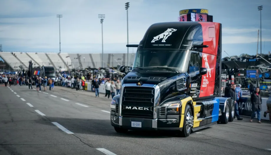 2026 Mack Pioneer