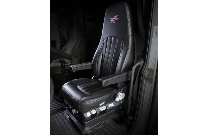 Minimizer Seat Offers Adjustability for Men and Women