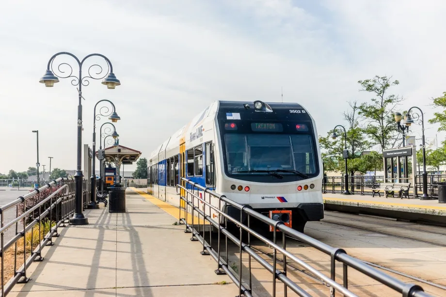 NJ TRANSIT River Line Light Rail