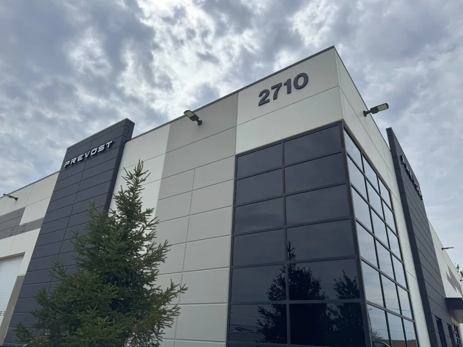Prevost's Elk Grove Village, Illinois Service Center