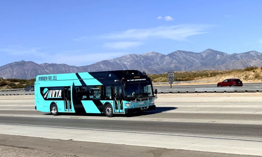 A VVTA hydrogen fuel cell electric bus