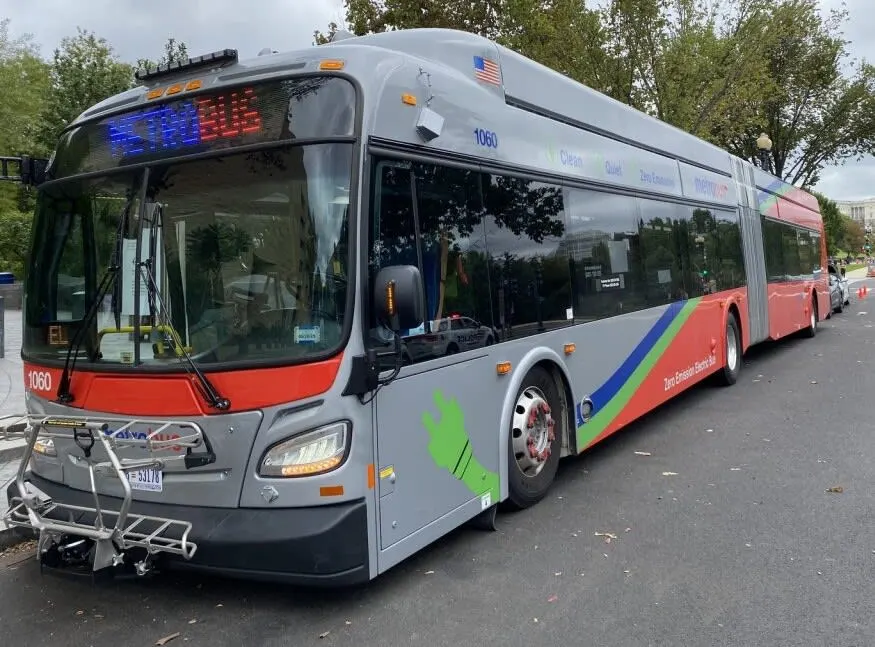 A New Flyer 60-foot articulated bus