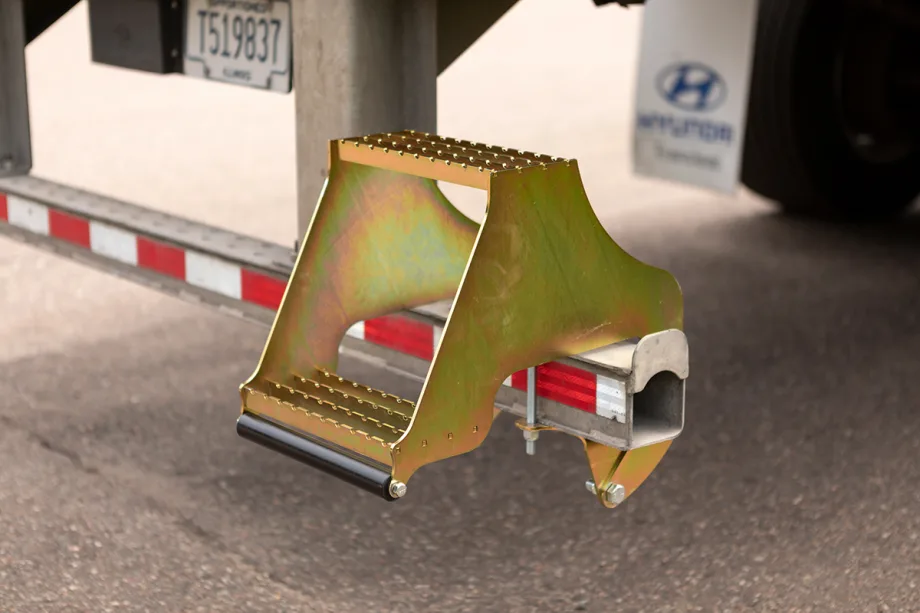 Retrac’s HighRise Allows Safe Access to Trailer Cargo