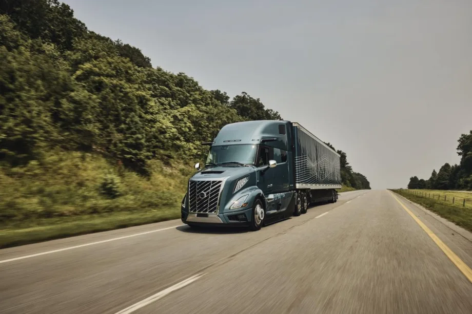 Volvo VNL tractor.