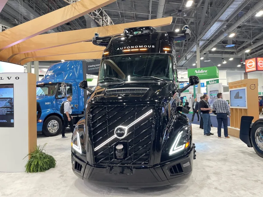Volvo VNL at ACT Expo 2024.